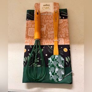 CWC| Holiday set with silicone spatula, whisk, and apron